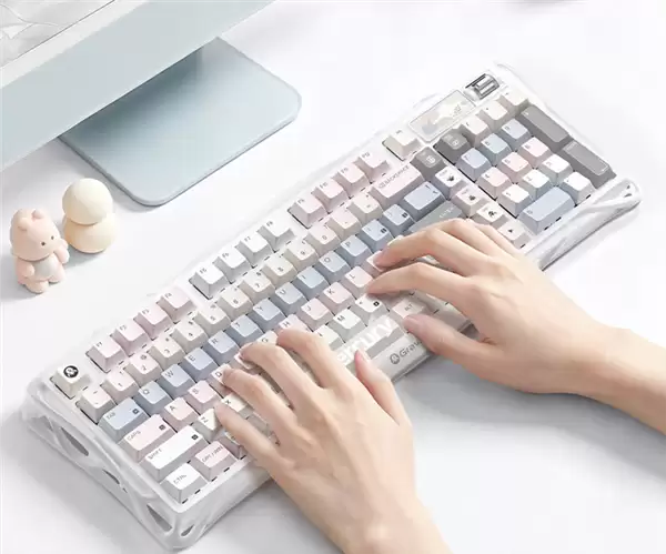 ���������Ƽ�K98���һ�е�����׷�599Ԫ����1.65��TFT����