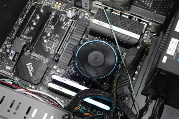 ��Դ�̼��ȹٷ����ݣ�Dasharo��΢��Z690/Z790�����״�֧��CPU��Ƶ