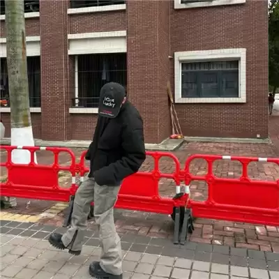 ����Ӣ�Ķ���������ѡ100����Լ������ȫ