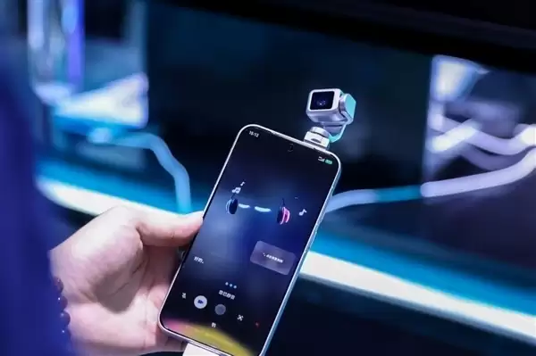 荣耀Robot Phone首销售罄 8月25日再次开售9999元起_wishdown.com 荣耀Robot Phone首销闪电售罄!8月25日再次开售:9999元起