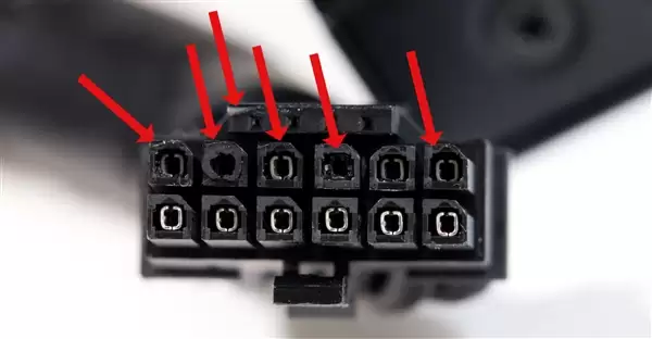 RTX 5090�Կ��ӿ��ٳ����� ���ý�����������������ۻ�